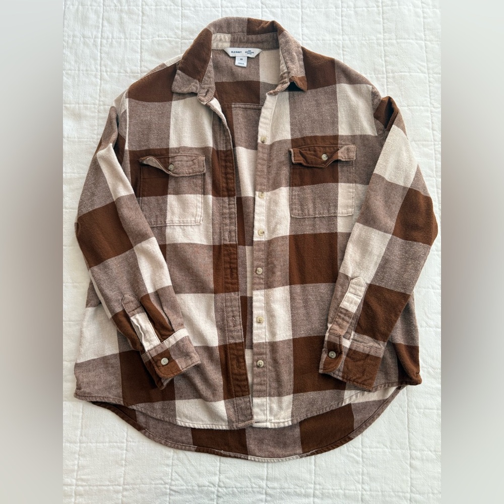 Old Navy Women’s Brown and Cream Lightweight Checkered Button Up Shirt